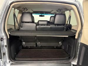 Mitsubishi Pajero 3-door 3.2DI-D GLS - Image 12