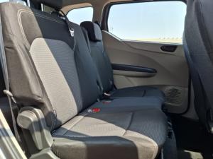 Renault Triber 1.0 Evolution - Image 10