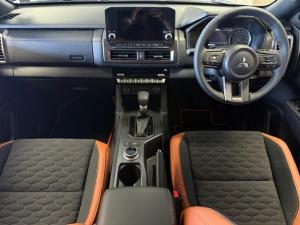 Mitsubishi Triton 2.4DI-D Bi-Turbo double cab 4x4 - Image 3