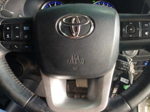 Toyota Hilux 4.0 V6 double cab Raider - Image 17