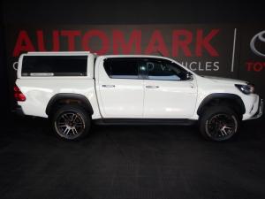 Toyota Hilux 4.0 V6 double cab Raider - Image 3