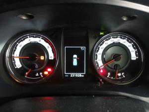 Toyota Hilux 2.8GD-6 4x4 Legend 50 - Image 15