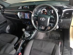 Toyota Hilux 2.8GD-6 4x4 Legend 50 - Image 8