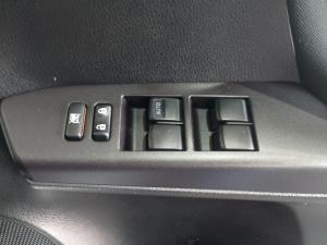 Toyota RAV4 2.0 GX auto - Image 12