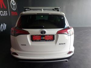 Toyota RAV4 2.0 GX auto - Image 5