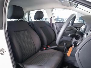 Volkswagen Polo Vivo hatch 1.4 - Image 12