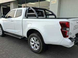 Isuzu D-Max 1.9TD Extended cab LS auto - Image 16