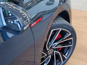Volkswagen Golf GTI - Image 22