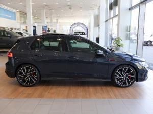 Volkswagen Golf GTI - Image 8