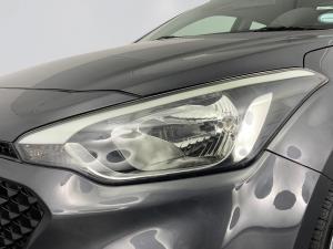 Hyundai i20 1.4 Fluid - Image 3