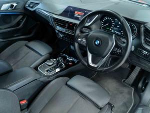 BMW 1 Series 118i - Image 10