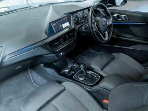 BMW 1 Series 118i - Image 12