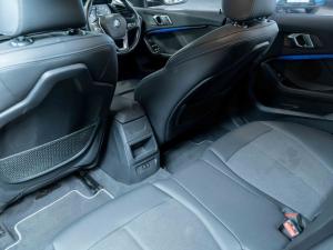 BMW 1 Series 118i - Image 22