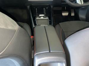Mercedes-Benz GLA GLA200d Progressive - Image 18
