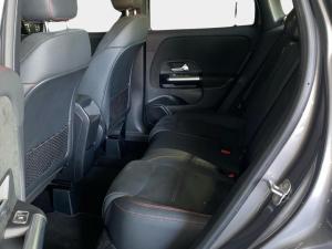 Mercedes-Benz GLA GLA200d Progressive - Image 20
