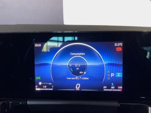 Mercedes-Benz GLA GLA200d Progressive - Image 6