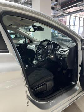 Image Opel Astra hatch 1.4T Enjoy