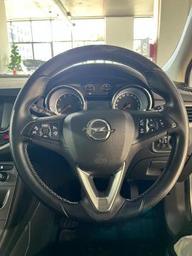 Image Opel Astra hatch 1.4T Enjoy