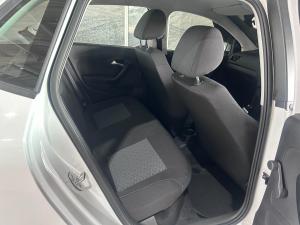 Volkswagen Polo Vivo hatch 1.4 Life - Image 5