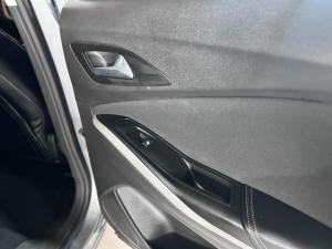 Opel Grandland X 1.6 Turbo - Image 9