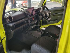 Suzuki Jimny 1.5 GLX AllGrip 5-door auto - Image 14