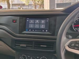 Volkswagen Polo sedan 1.6 Life - Image 29
