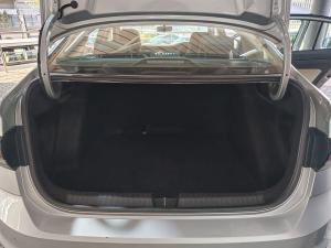 Volkswagen Polo sedan 1.6 Life - Image 30