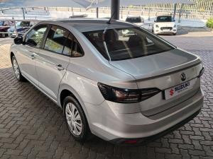 Volkswagen Polo sedan 1.6 Life - Image 7