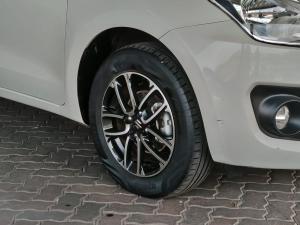 Suzuki Swift 1.2 GLX manual - Image 10