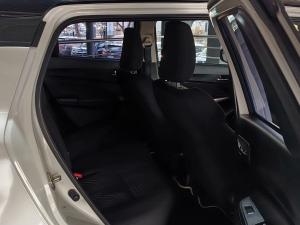 Suzuki Swift 1.2 GLX manual - Image 14