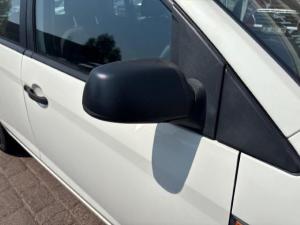 Ford Figo 1.4TDCi Ambiente - Image 9