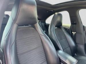 Mercedes-Benz CLA CLA200 auto - Image 13
