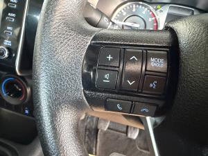 Toyota Hilux 2.4GD-6 Xtra cab Raider manual - Image 9