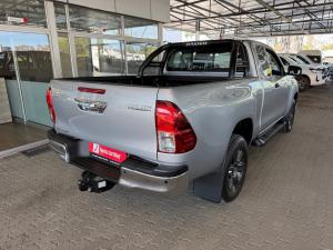 Toyota Hilux 2.4GD-6 Xtra cab Raider manual - Image 2