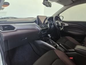 Toyota Starlet Cross 1.5 XR auto - Image 7