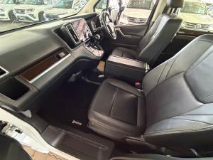 Toyota Quantum 2.8 LWB bus 6-seater VX Premium - Image 7