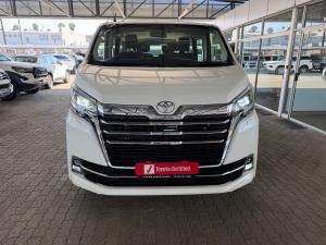 Toyota Quantum 2.8 LWB bus 6-seater VX Premium - Image 4