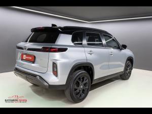 Toyota Urban Cruiser 1.5 XR manual - Image 2