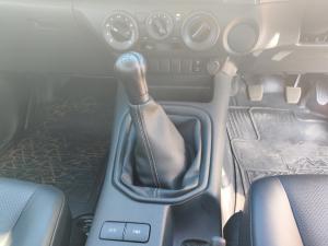 Toyota Hilux 2.4GD-6 double cab SR - Image 13