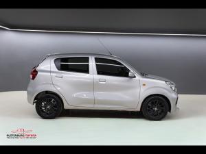 Toyota Vitz 1.0 XR manual - Image 3
