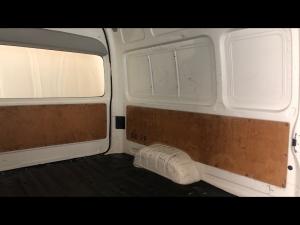Toyota Quantum 2.7 S-Long panel van - Image 12
