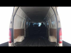 Toyota Quantum 2.7 S-Long panel van - Image 13