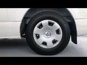 Toyota Quantum 2.7 S-Long panel van - Image 19