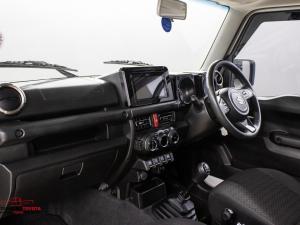 Suzuki Jimny 1.5 GLX AllGrip 3-door manual - Image 7