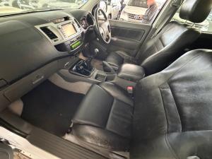 Toyota Hilux 3.0D-4D double cab 4x4 Raider Dakar edition - Image 7