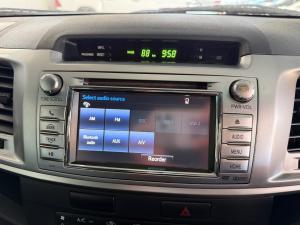 Toyota Hilux 3.0D-4D double cab 4x4 Raider Dakar edition - Image 12