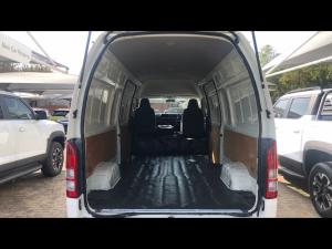 Toyota Quantum 2.7 S-Long panel van - Image 13