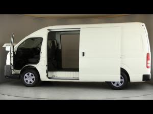 Toyota Quantum 2.7 S-Long panel van - Image 26