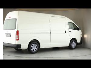 Toyota Quantum 2.7 S-Long panel van - Image 2
