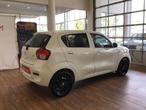 Toyota Vitz 1.0 XR manual - Image 2
